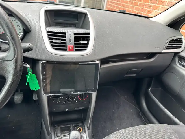 Peugeot 207 view 15