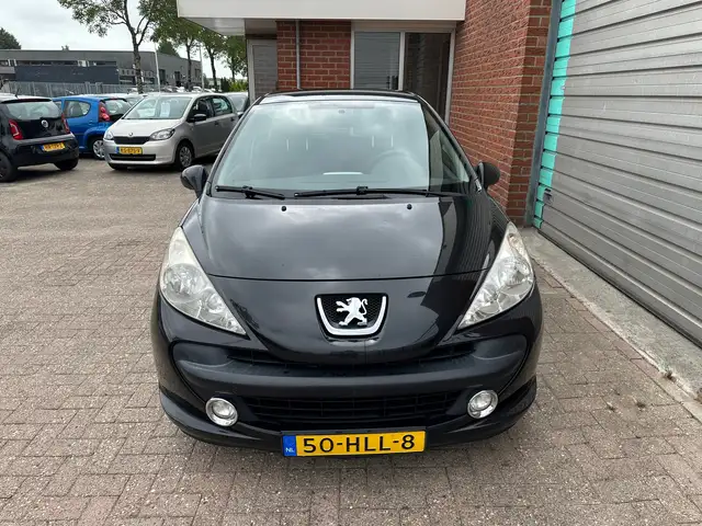 Peugeot 207 view 7