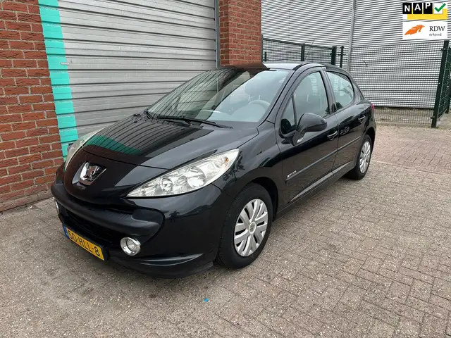 2009 Peugeot 207 in Black for sale