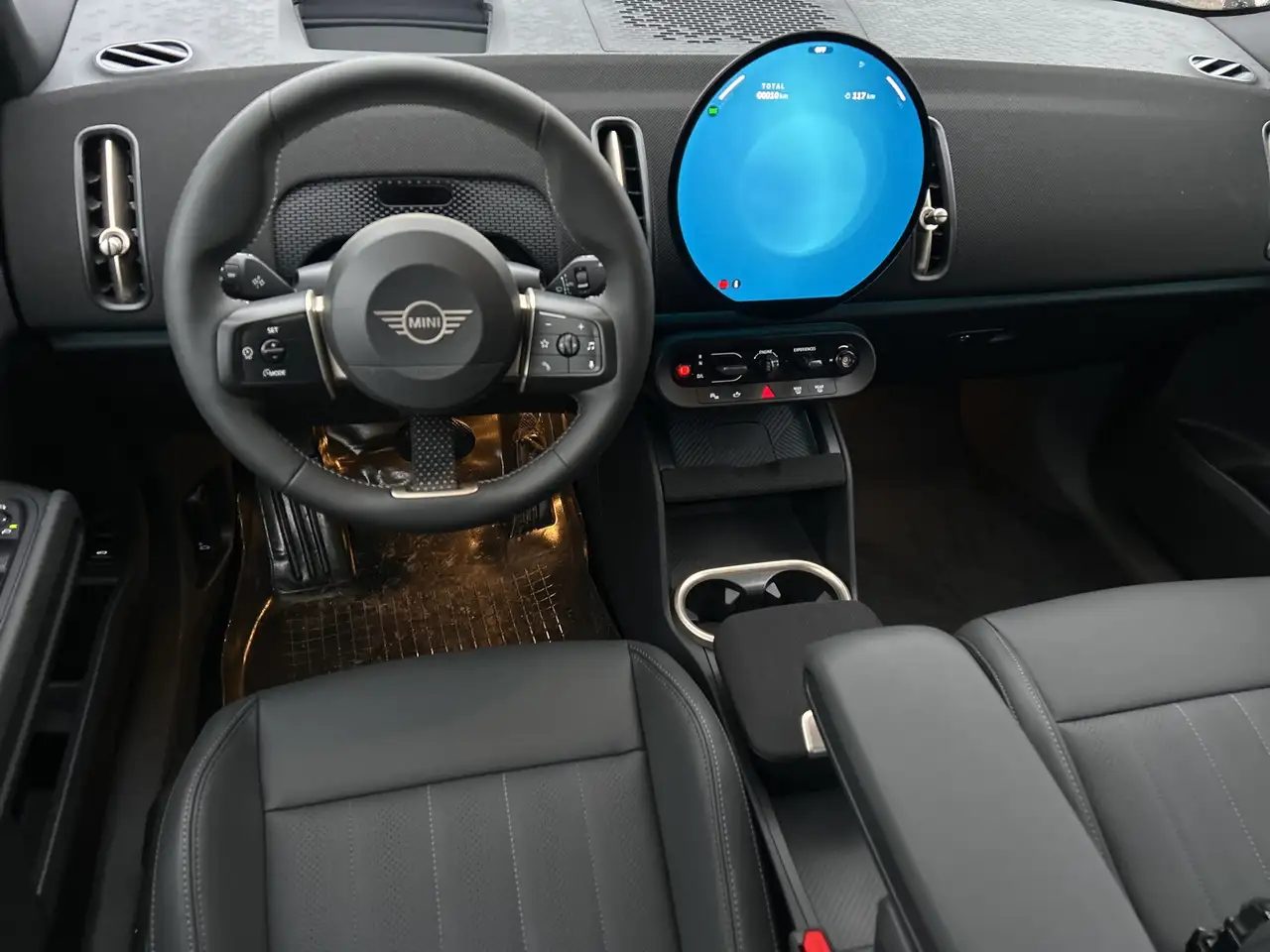MINI Countryman снимка MINI Countryman