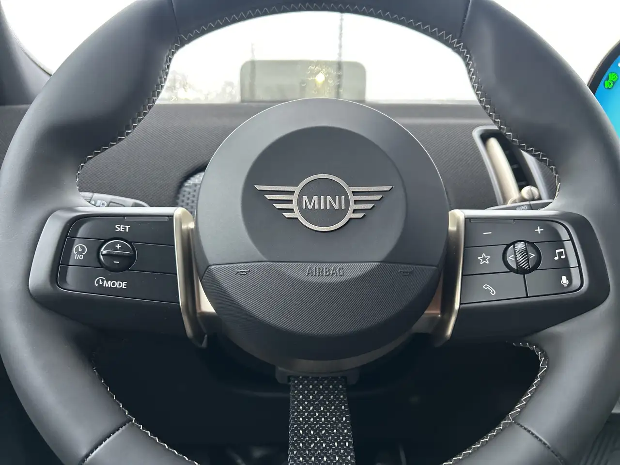 MINI Countryman снимка MINI Countryman