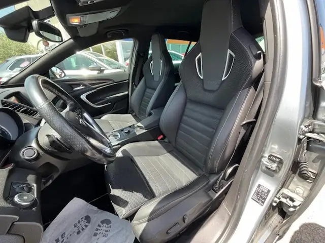 Opel Insignia view 5