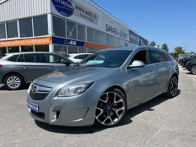 Opel Insignia main image