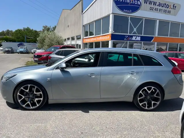 Opel Insignia view 4