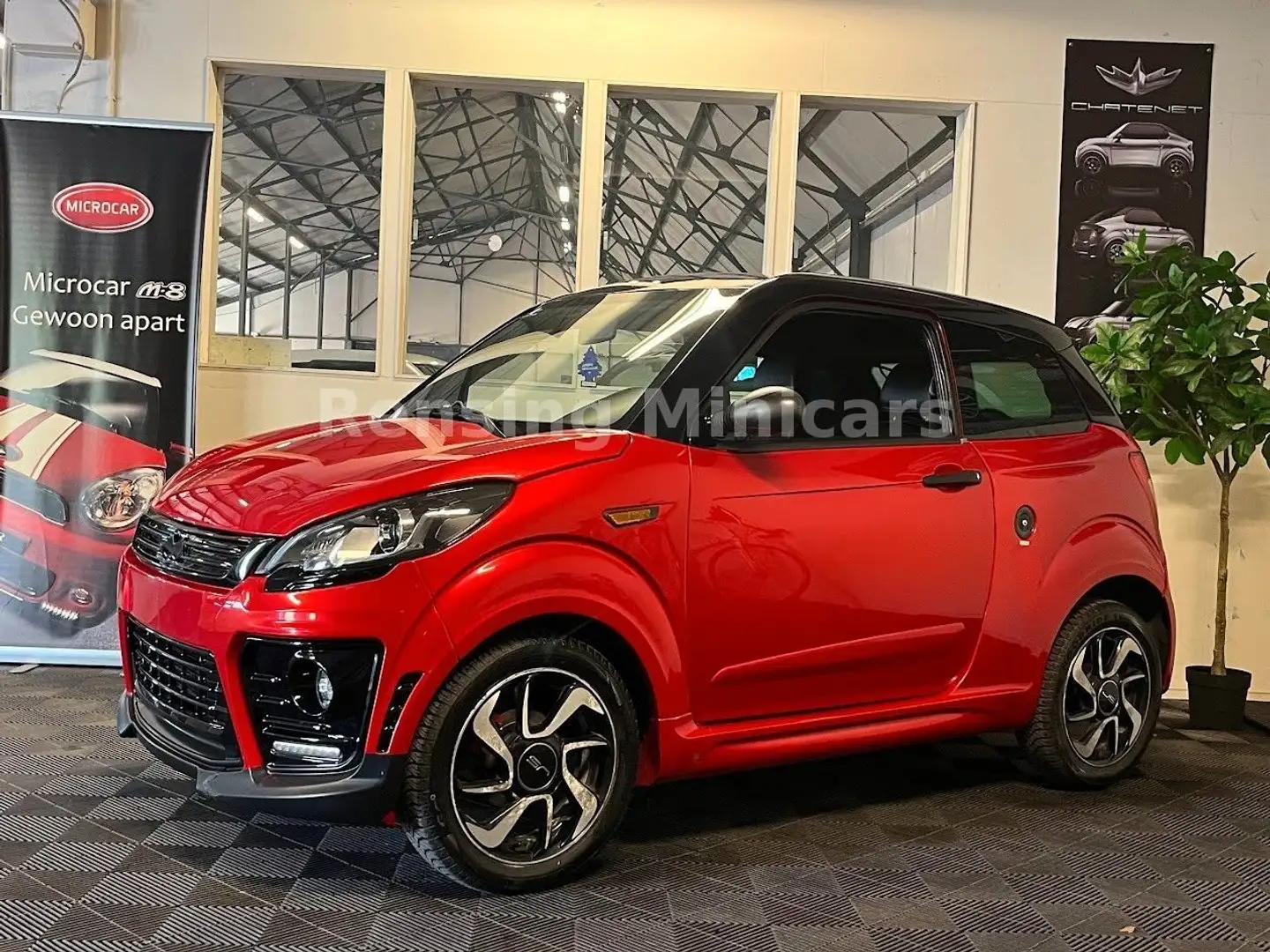 Ligier JS 50 JS50L SPORT JS50 DCI 8 PS Mopedauto Microcar 45 Piros - 1