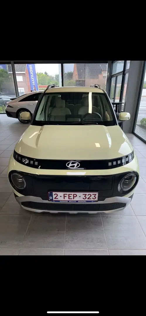 Hyundai Inster 49kWh Urban Béžová - 1