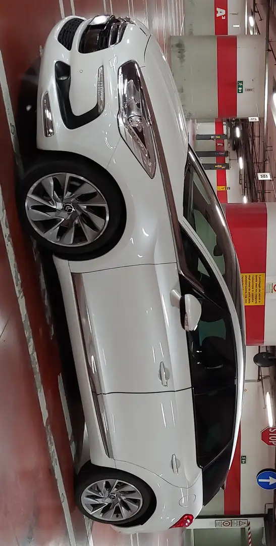 Citroen DS5 DS5 2.0 hdi Sport Chic 160cv Bianco - 2