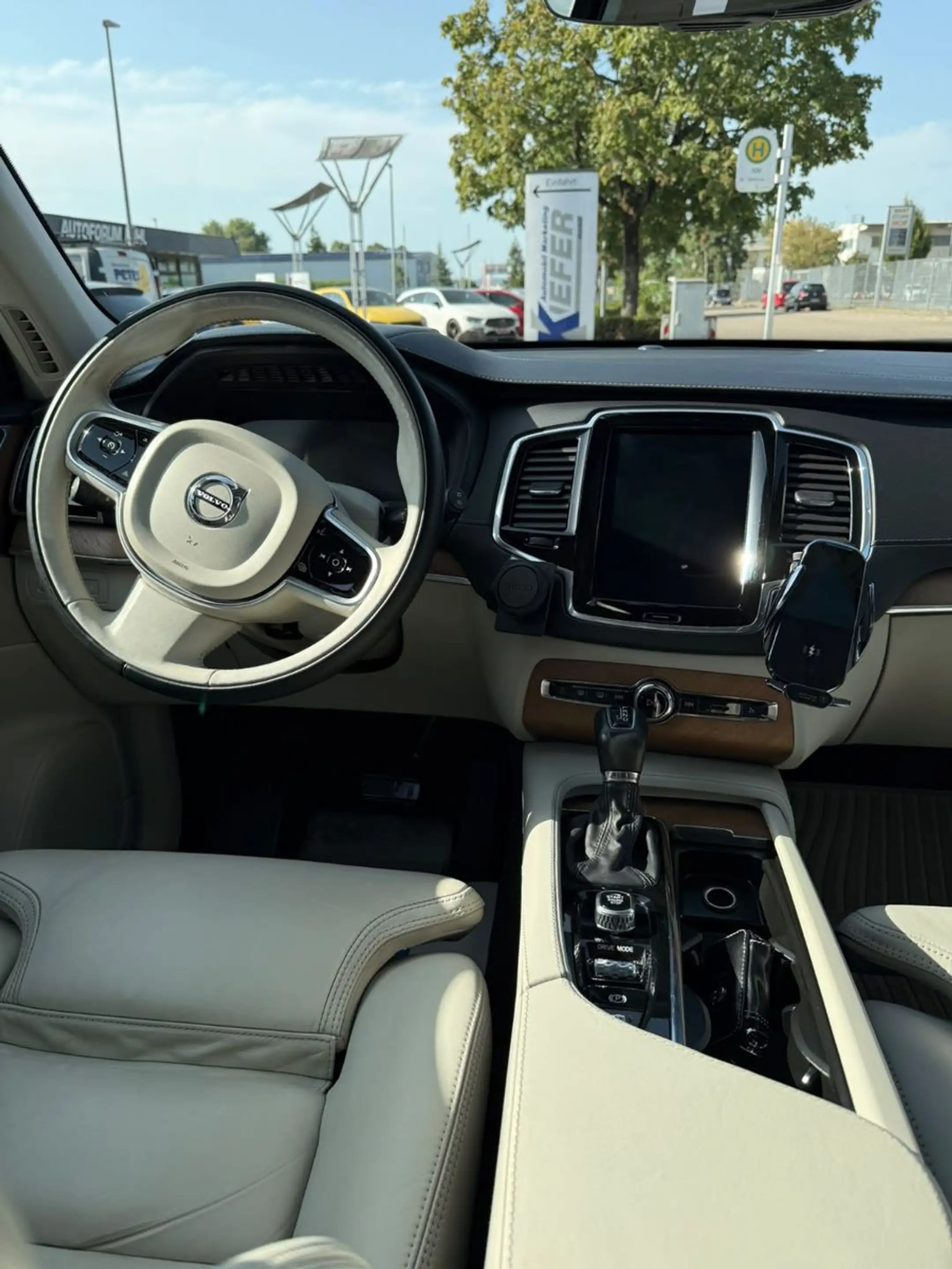 Volvo XC90 2.0 D Inscription AWD*Navi*LED*Head-Up* — photo 9