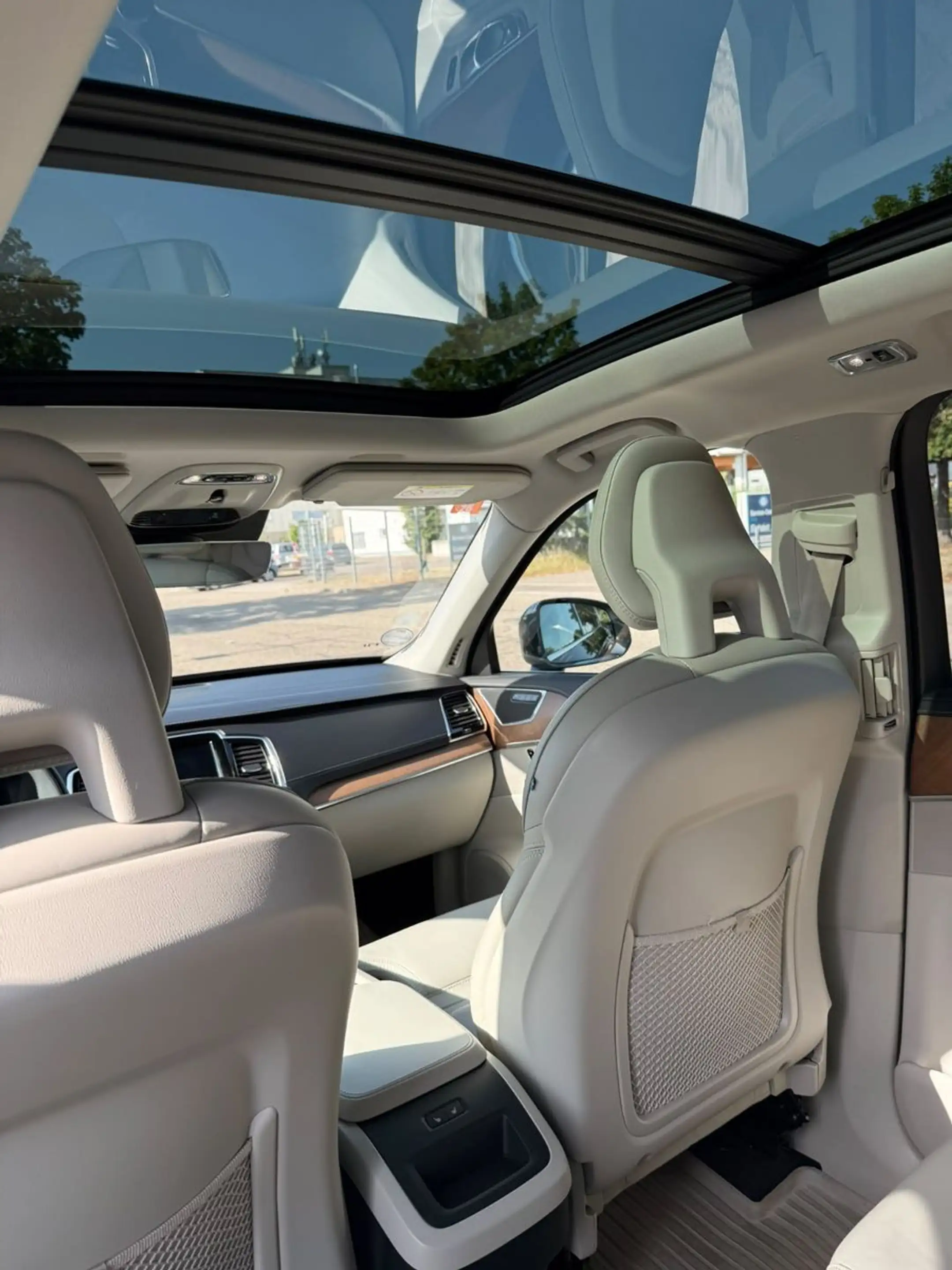 Volvo XC90 2.0 D Inscription AWD*Navi*LED*Head-Up* — photo 11