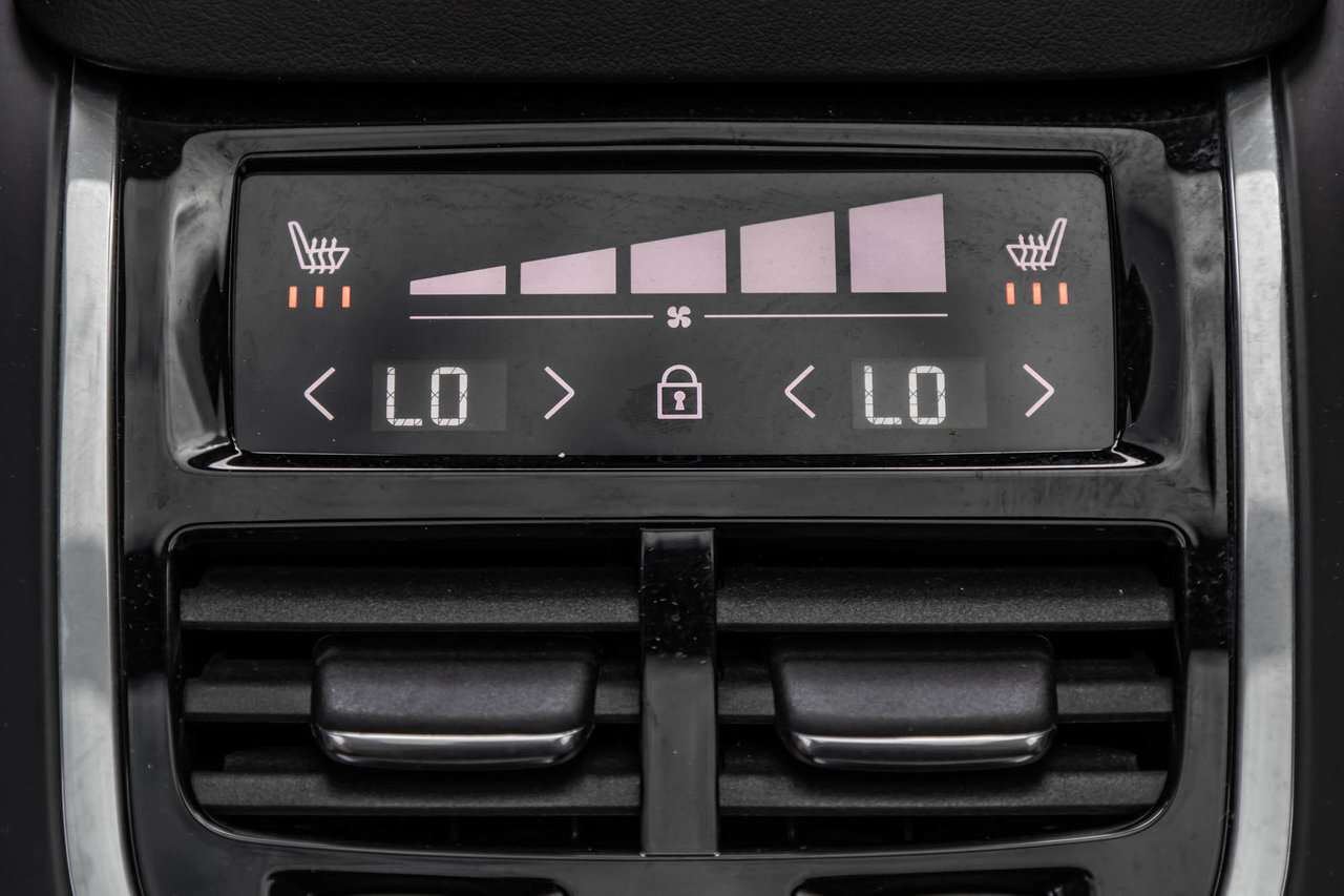 2024 Volvo XC90 B6 AWD Plus Bright Theme 7-Seater 21 Inch wheels / thumb 32