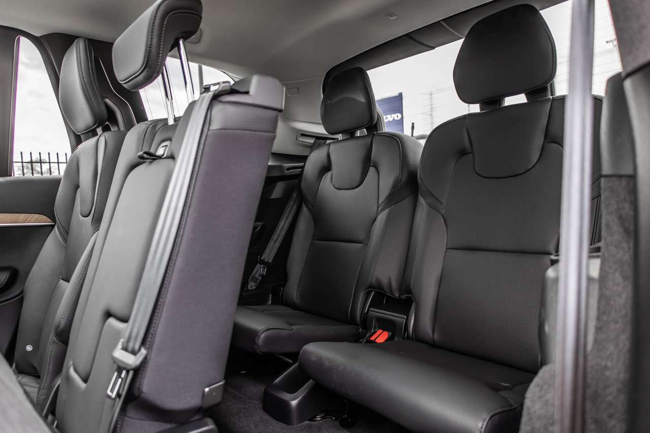 2024 Volvo XC90 B6 AWD Plus Bright Theme 7-Seater 21 Inch wheels / thumb 31