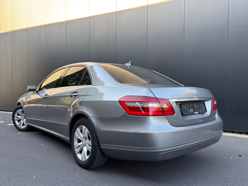 Mercedes-Benz E 200 E 200 CDI BE Avantgarde — photo 9
