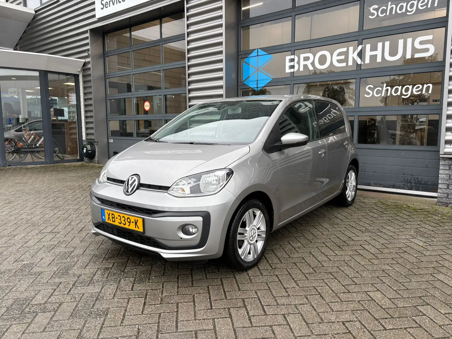 Volkswagen up! 1.0 BMT 60pk high | Airco | Parkeersensoren | Crui Grijs - 2