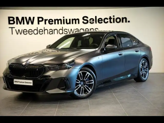 BMW i5 M PACK PRO HARMANKARDON PANORAMADAK DRIVE ASSIST P