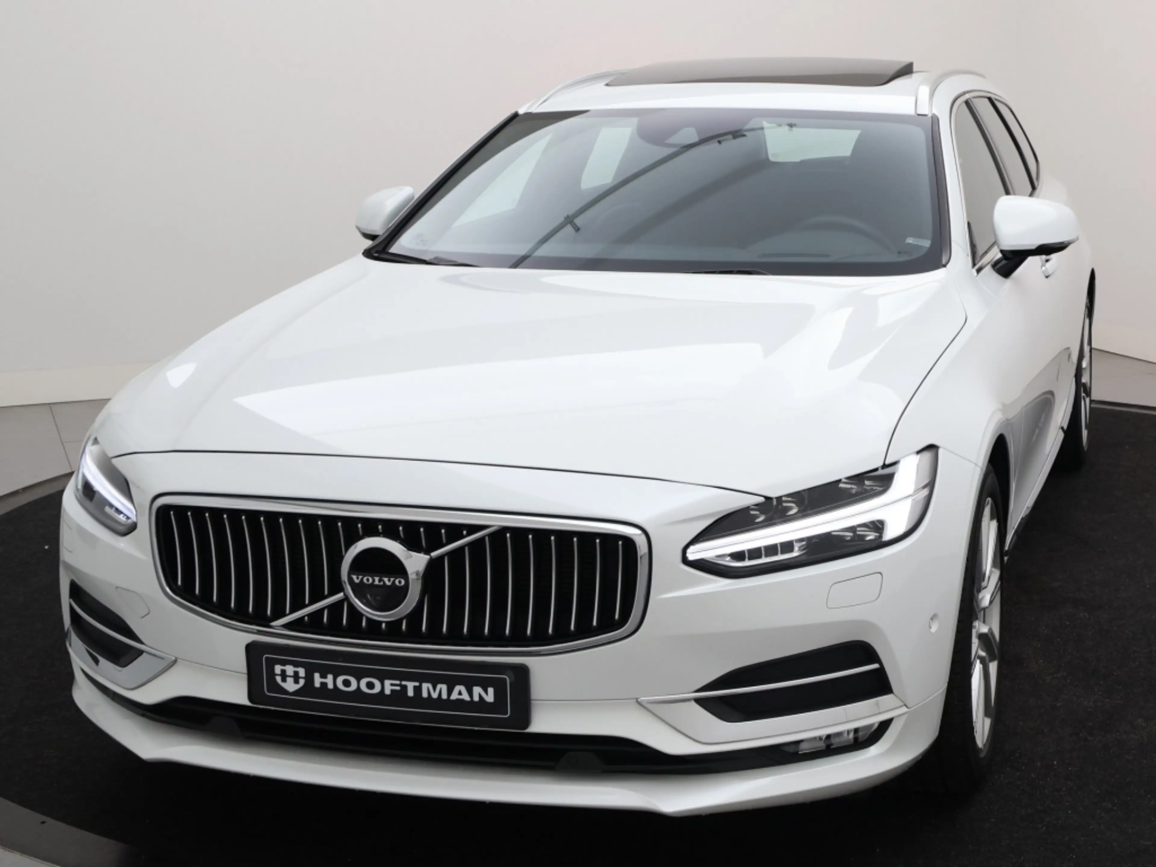 Volvo V90 T4 AUT(8) INSCRIPTION SCHUIFDAK LUCHTVERING 360GR — photo 6