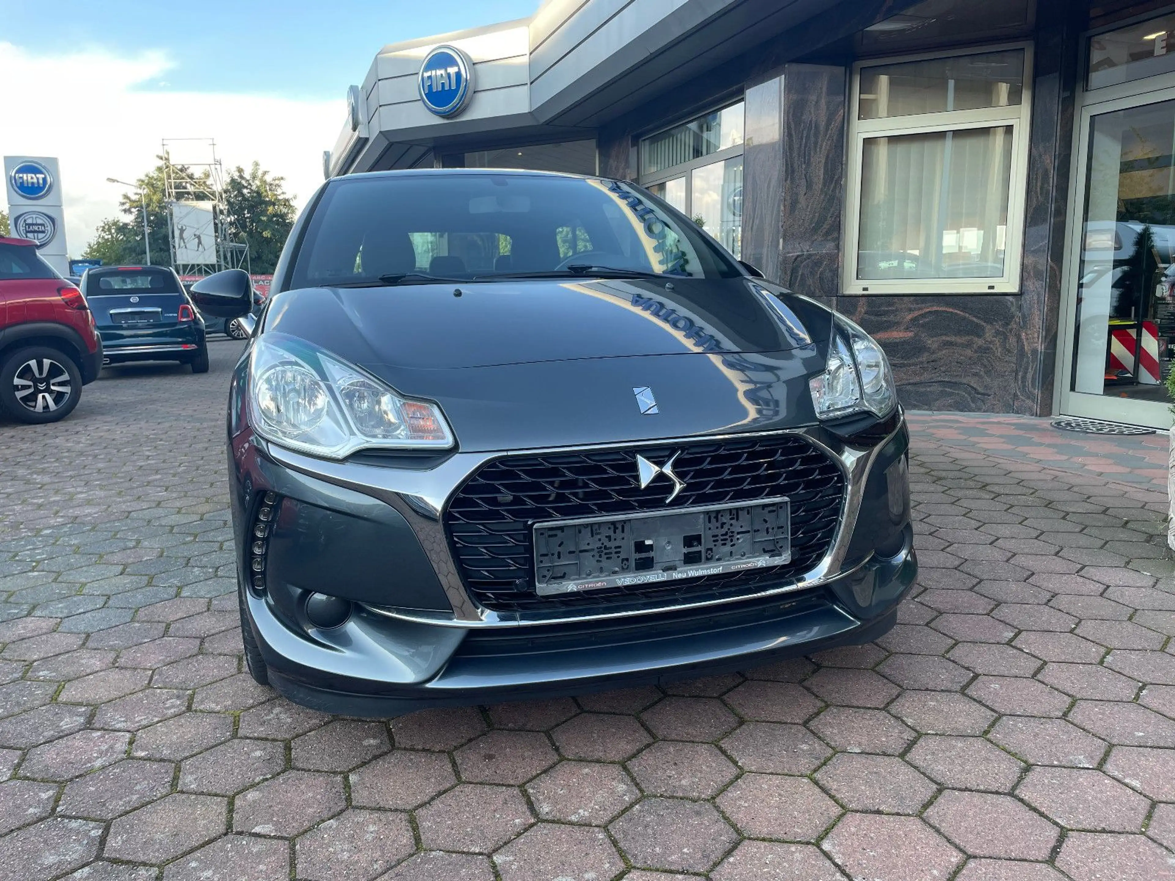 DS Automobiles DS 3 So Chic — photo 3