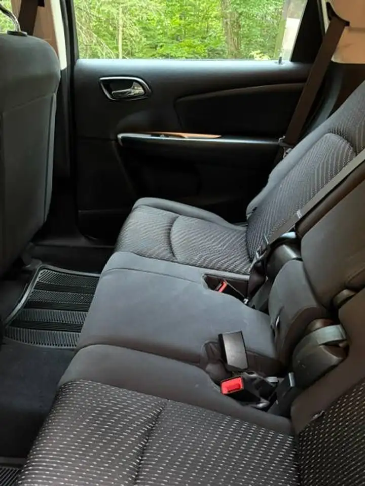 Dodge Journey снимка Dodge Journey
