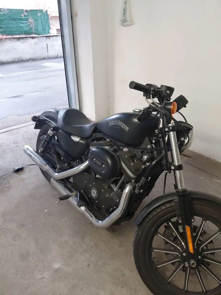 Harley-Davidson Sportster 883