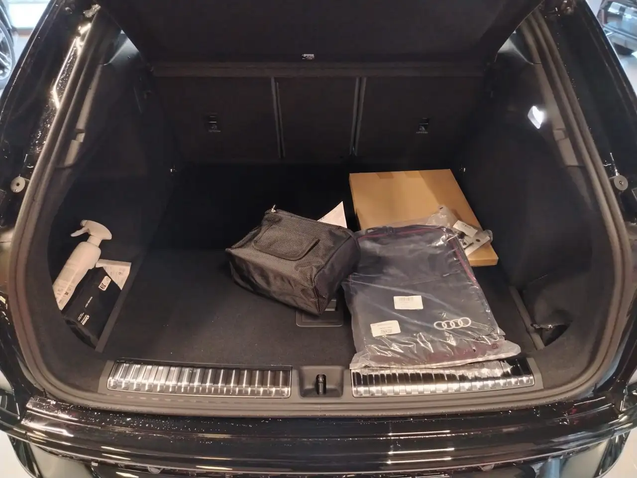 Audi Q3 SPB TDI 110 kW S tronic S Line edition, миниатюра 21