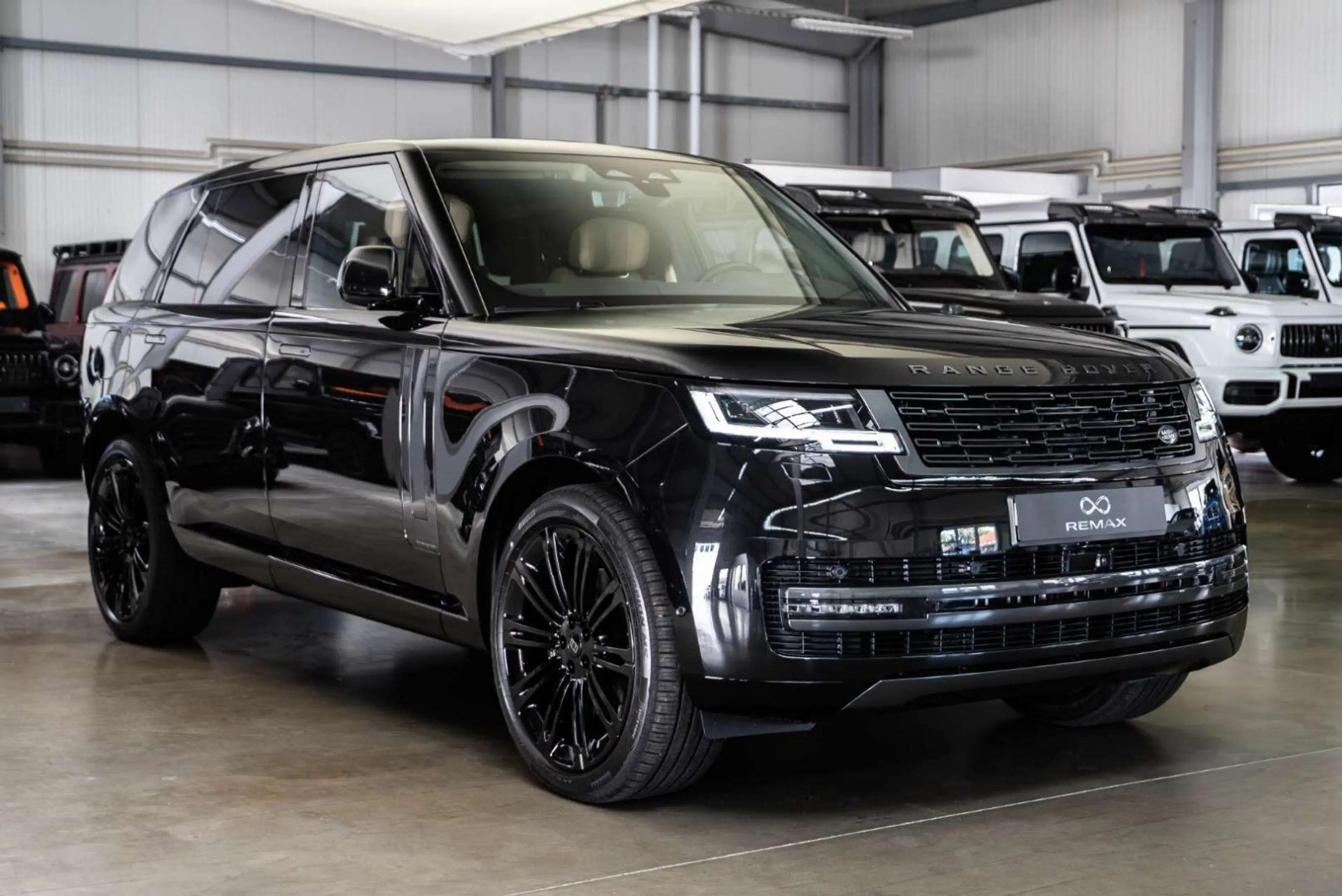 Land Rover Range Rover D350 LWB Autobiography / New MY 2027 — photo 9