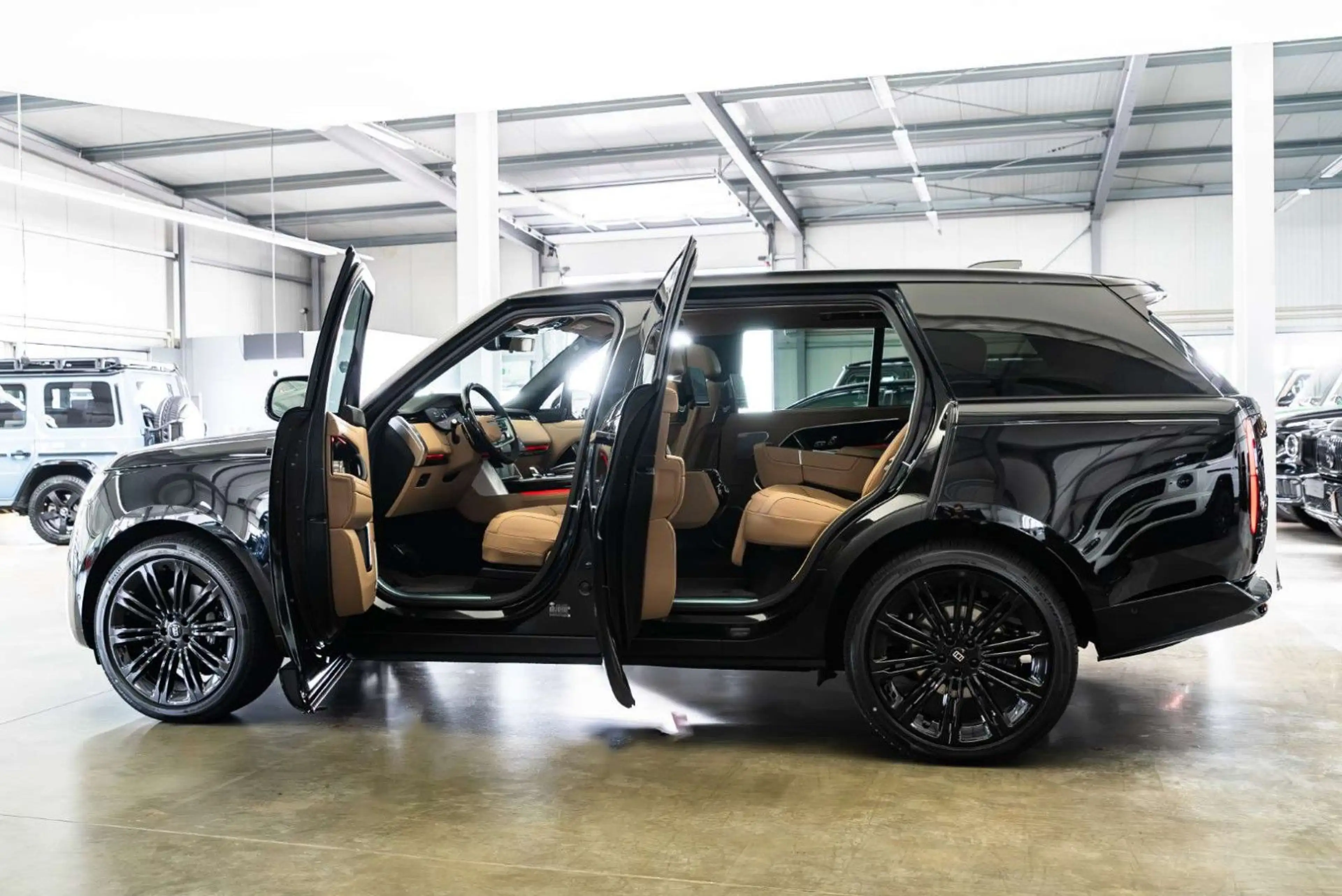 Land Rover Range Rover D350 LWB Autobiography / New MY 2027 — photo 10