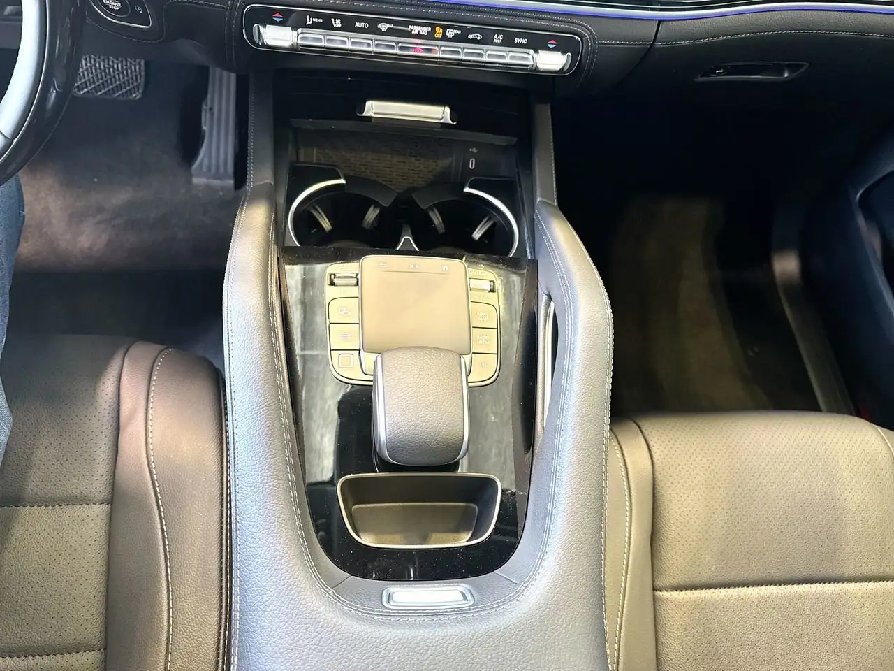 Mercedes-Benz GLE photo Mercedes-Benz GLE