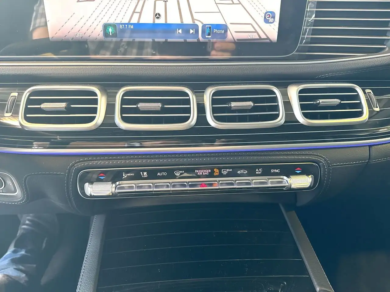 Mercedes-Benz GLE photo Mercedes-Benz GLE