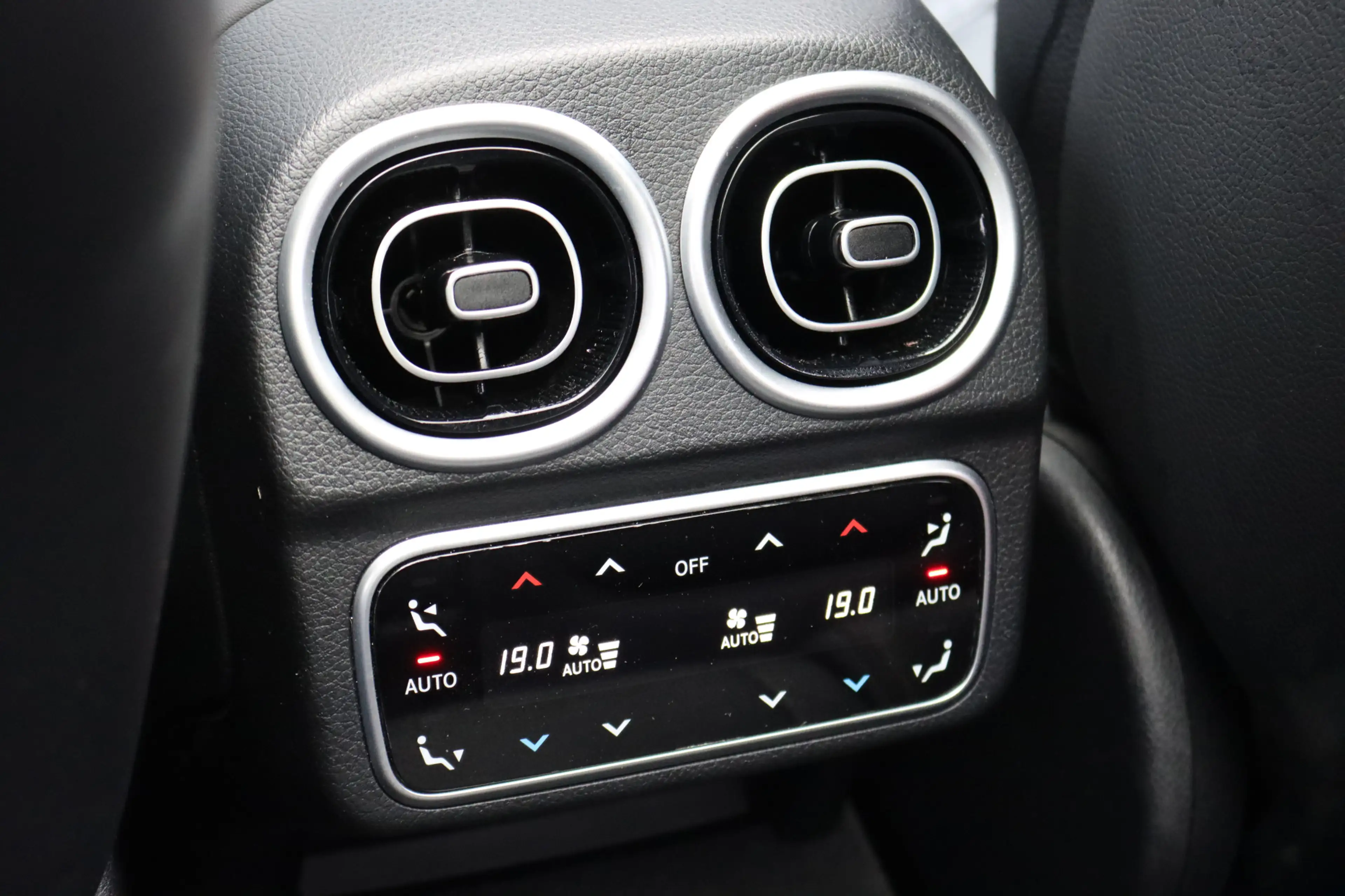 Mercedes-Benz C 43 AMG Estate 4MATIC Premium+ | Distronic+ | AMG Drivers — photo 33