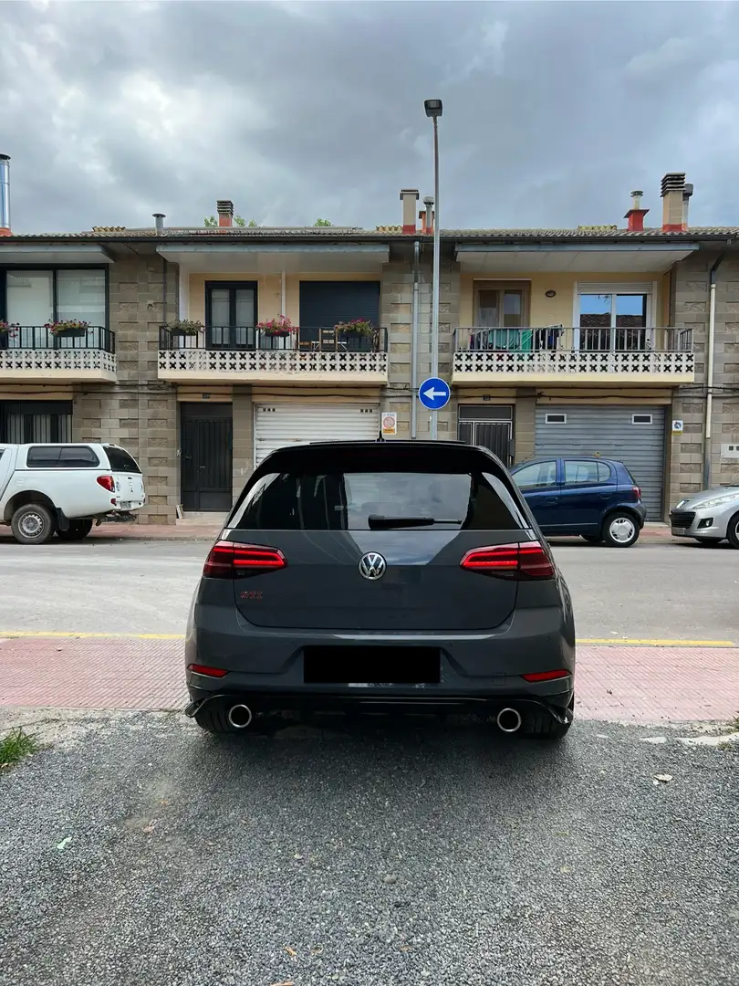 Volkswagen Golf GTI TCR 2.0 TSI OPF DSG - 2