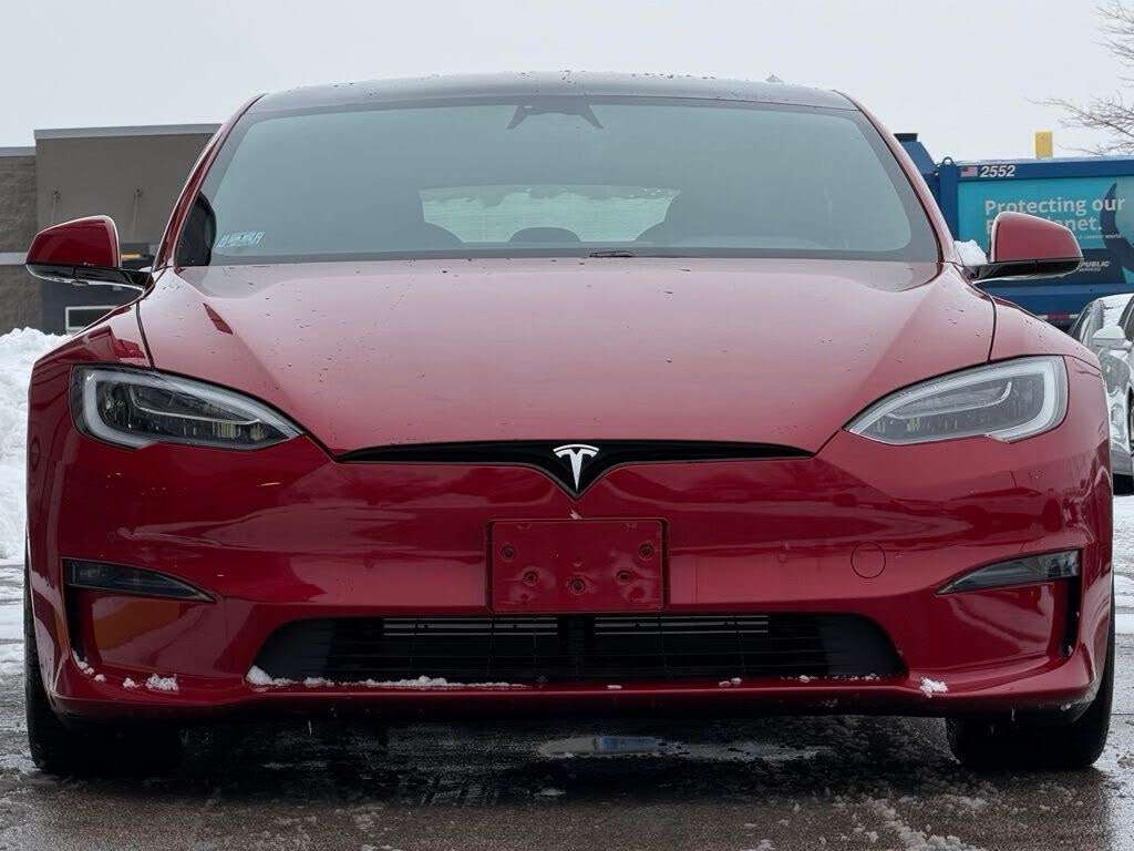 2022 Tesla Model S alt 3