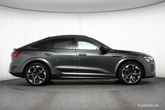 Audi Q8 e-tron SQ8 e-tron quattro 21" HEAD-UP PANO DIGI-MATRIX - Ansicht 39