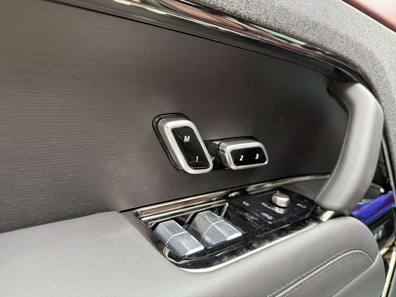 2026 Land Rover Range Rover Sport P400 Dynamic HSE thumb 9