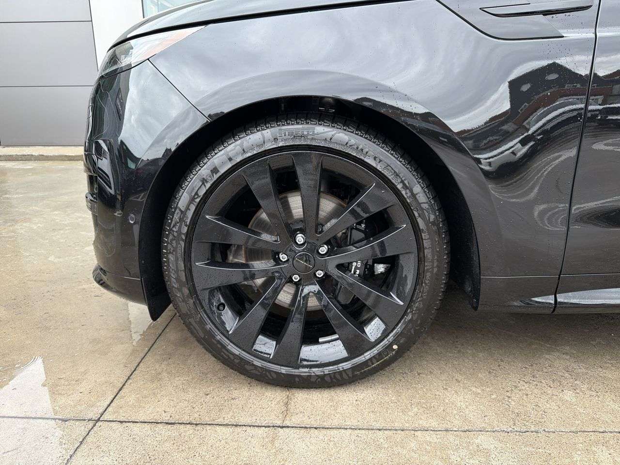 2026 Land Rover Range Rover Sport P400 Dynamic HSE thumb 7