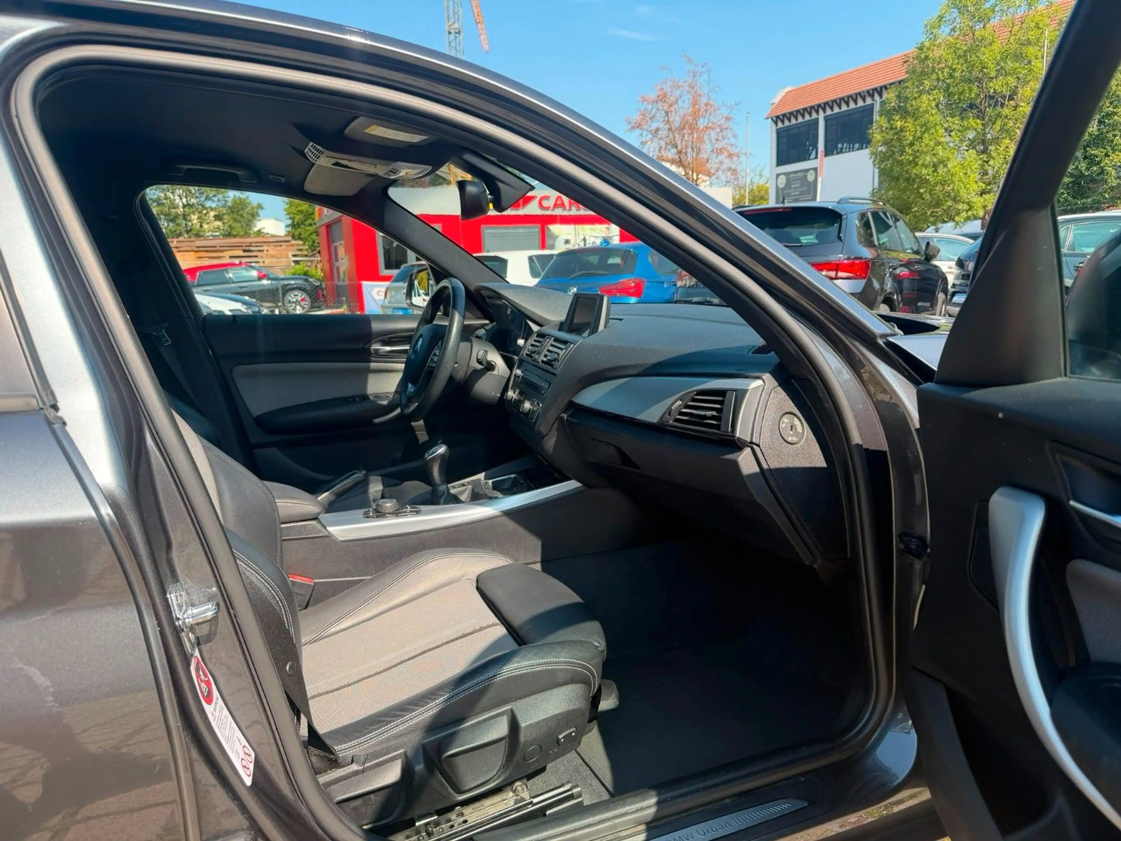 BMW 118 i F20 Schalter — photo 12