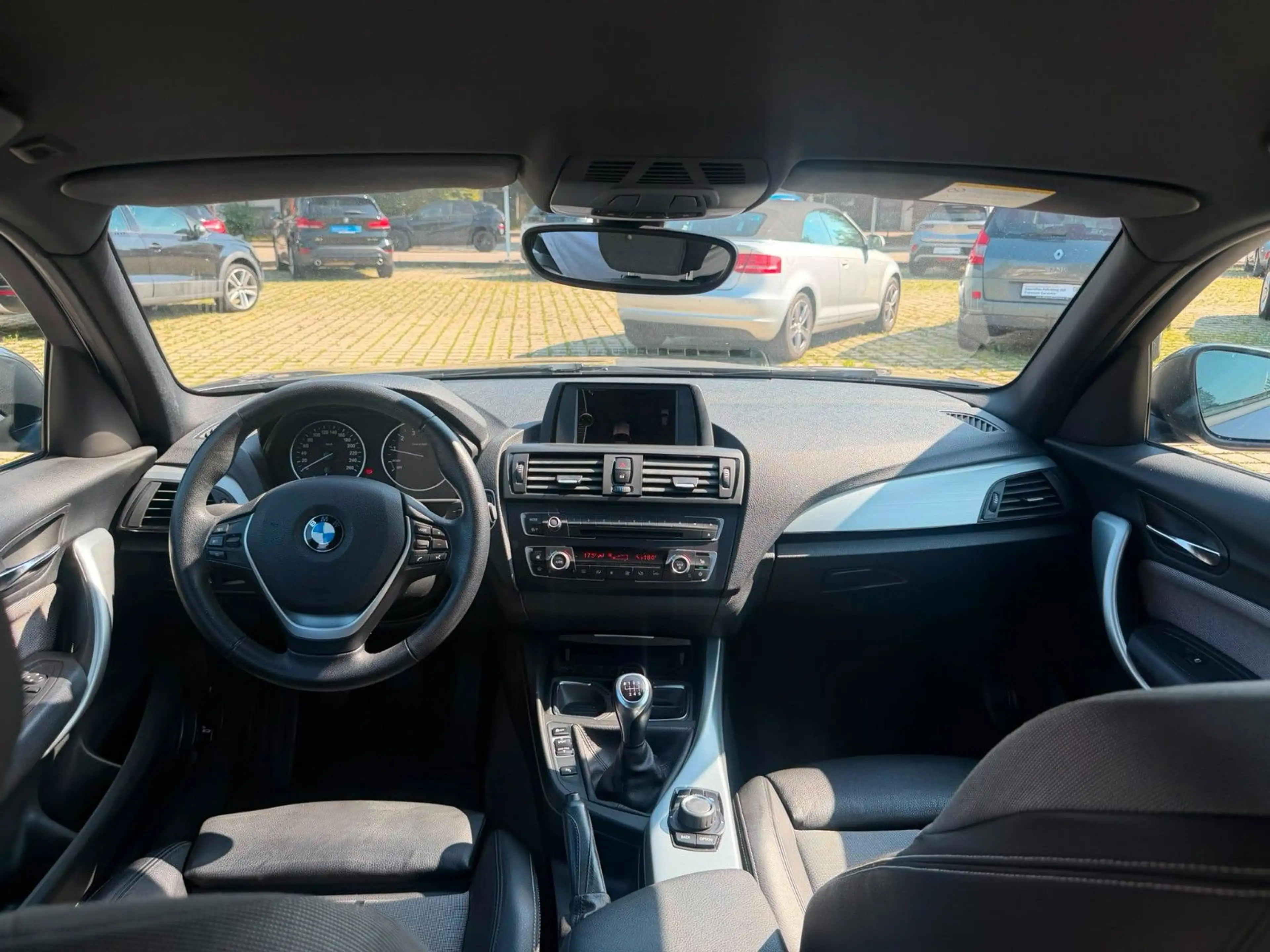 BMW 118 i F20 Schalter — photo 9