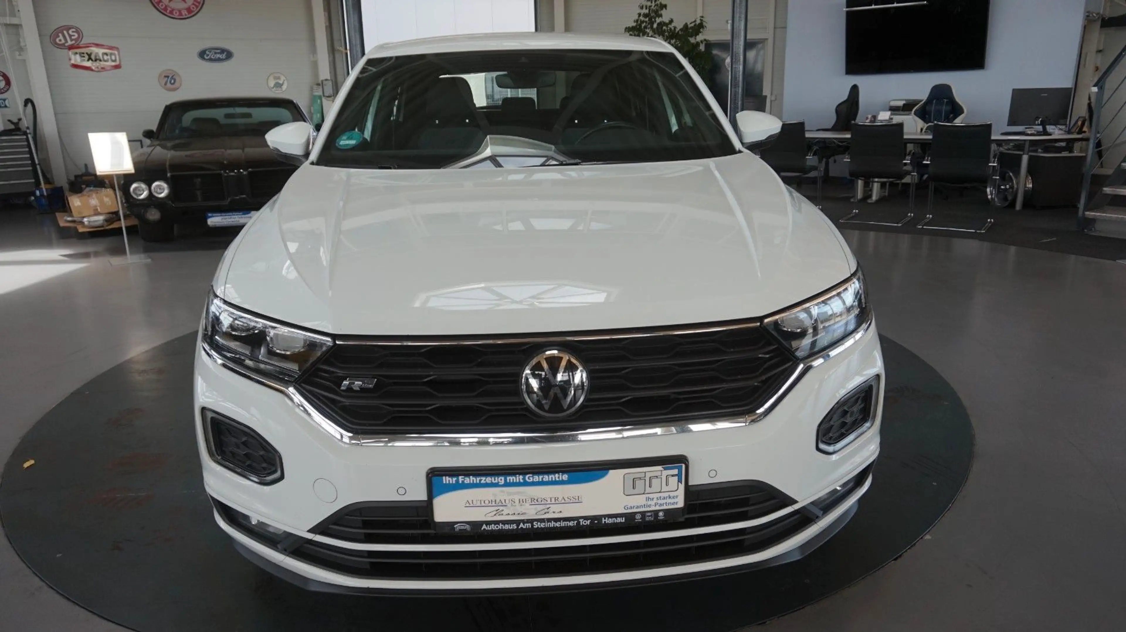 Volkswagen T-Roc R-Line*Alu19*PDC*Abstand-Temp*DCG* — photo 2