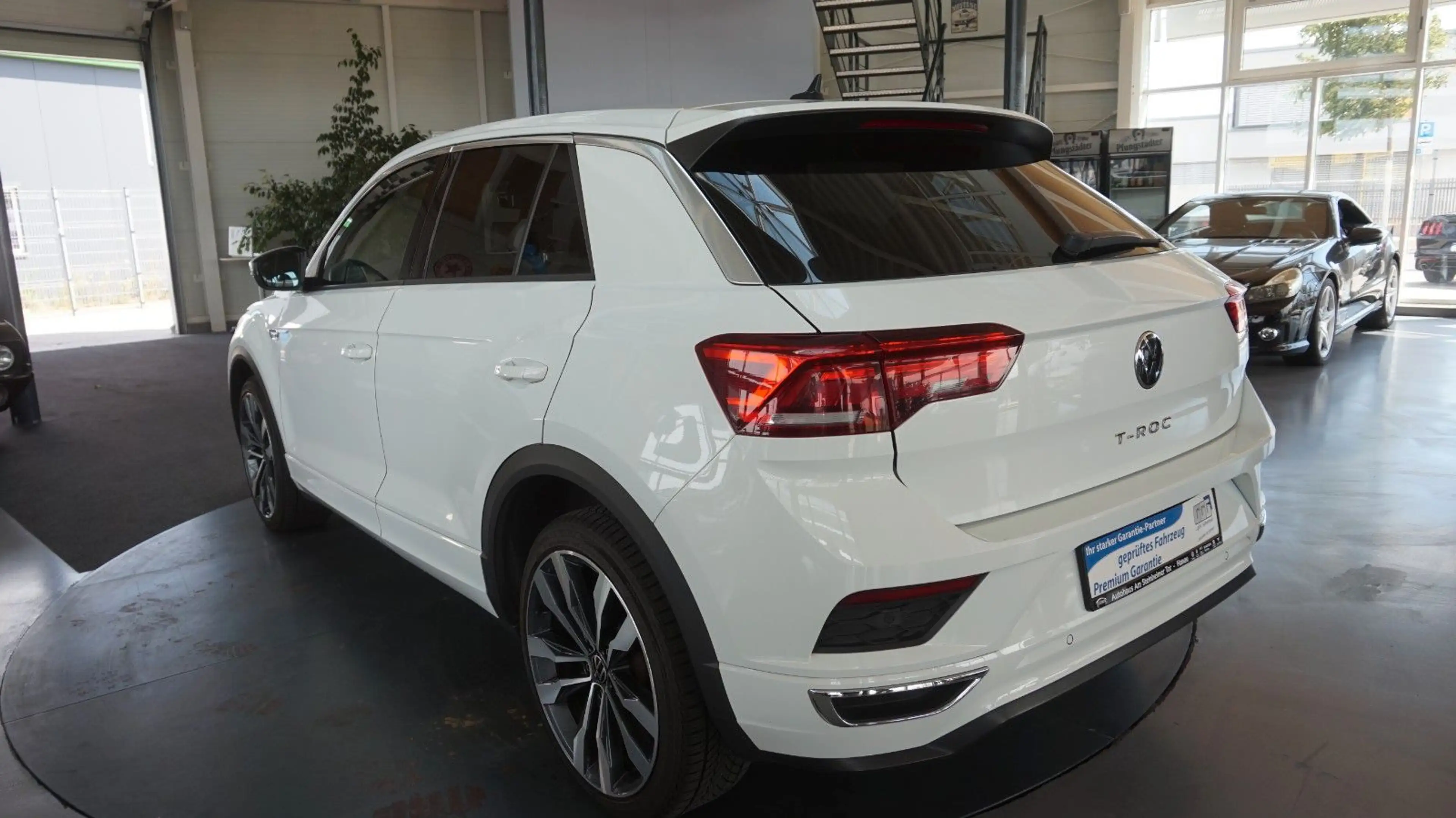 Volkswagen T-Roc R-Line*Alu19*PDC*Abstand-Temp*DCG* — photo 6