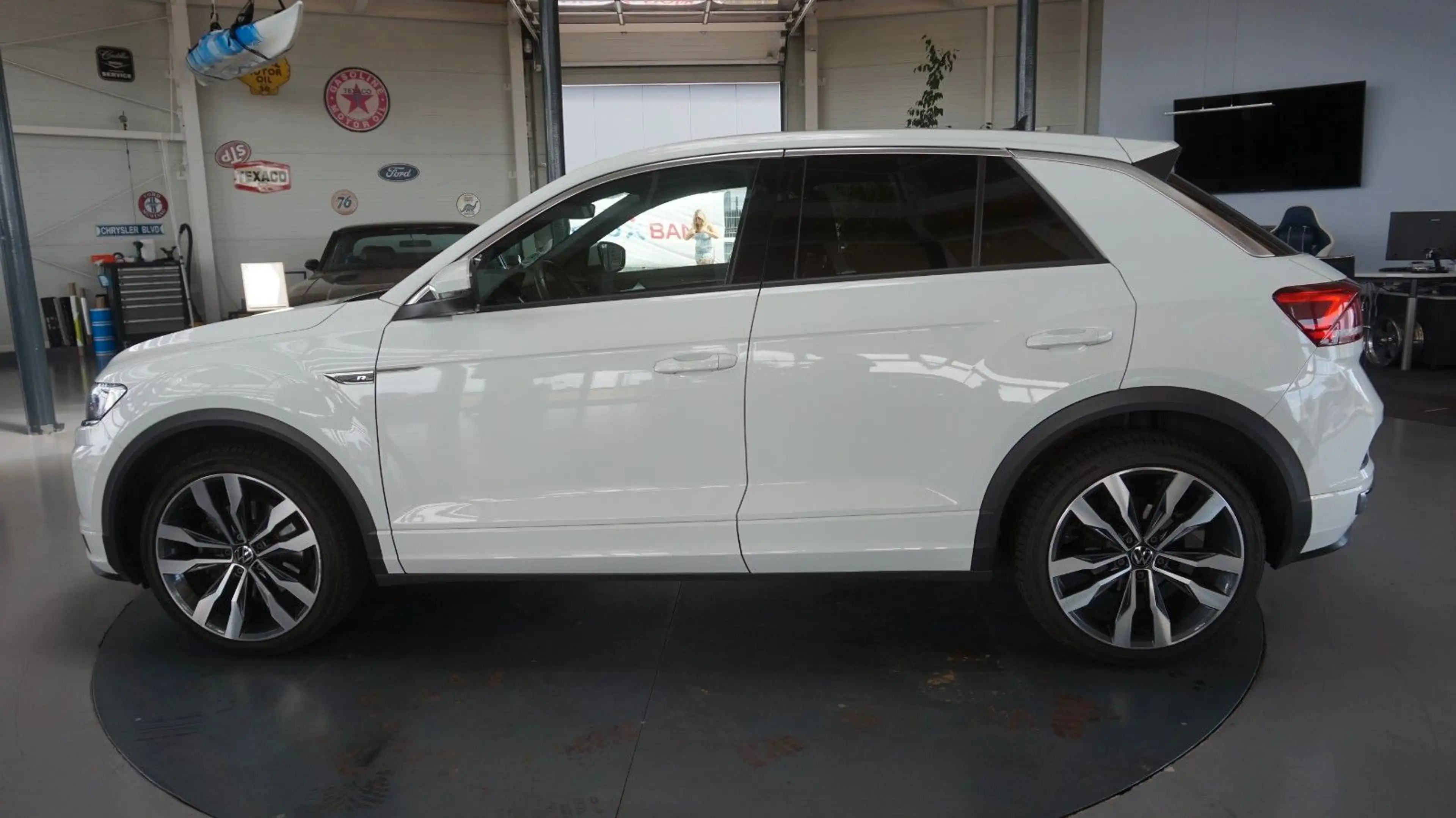 Volkswagen T-Roc R-Line*Alu19*PDC*Abstand-Temp*DCG* — photo 3