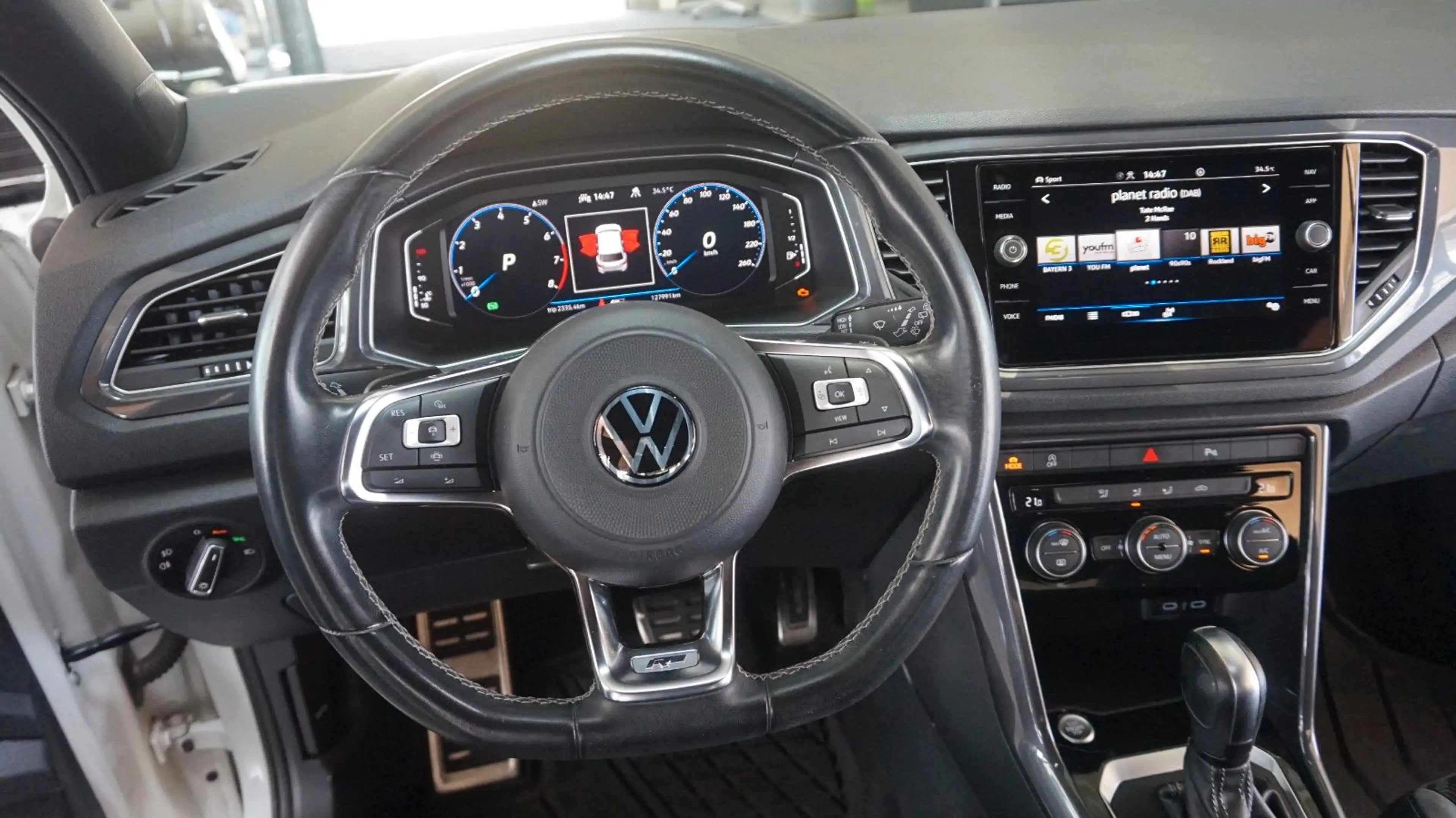 Volkswagen T-Roc R-Line*Alu19*PDC*Abstand-Temp*DCG* — photo 13