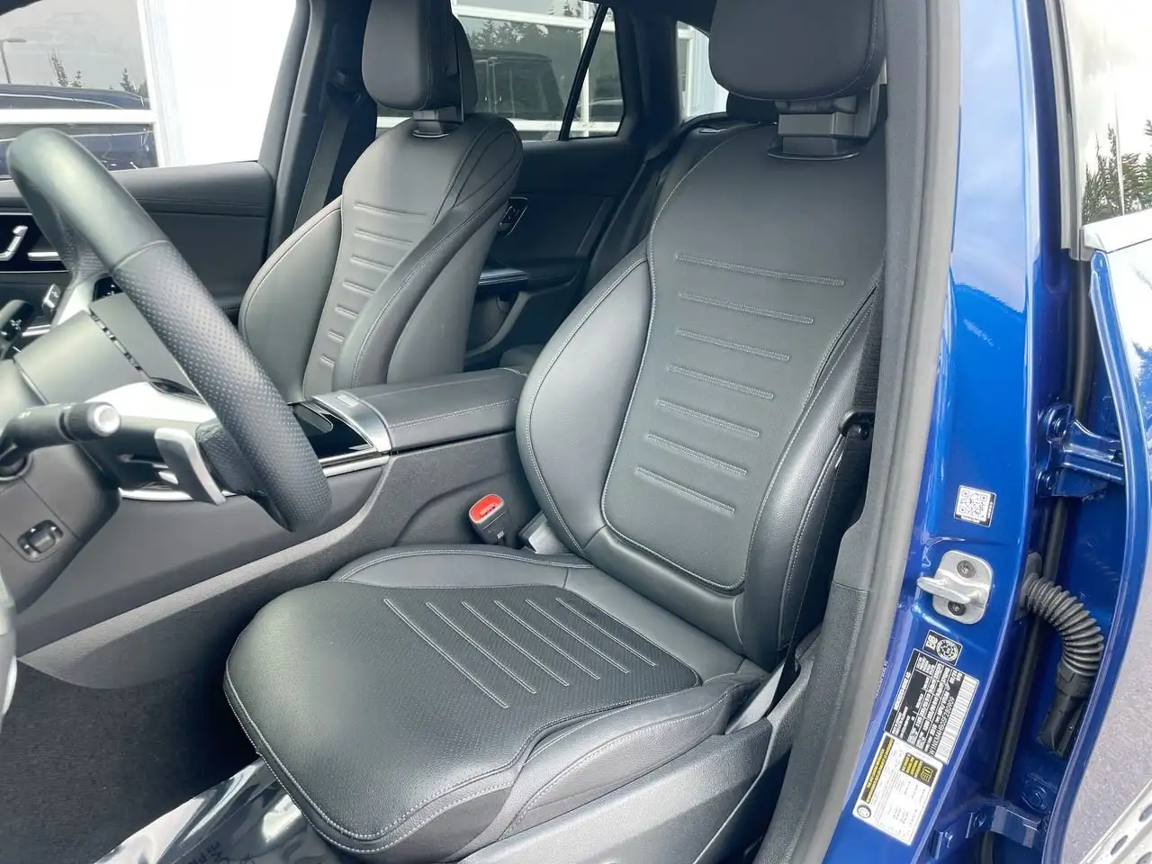 Mercedes-Benz GLC снимка Mercedes-Benz GLC