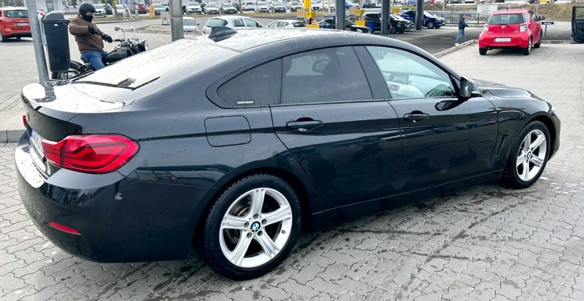 BMW 420 420d Gran Coupe Aut. Luxury Line Schwarz - 1