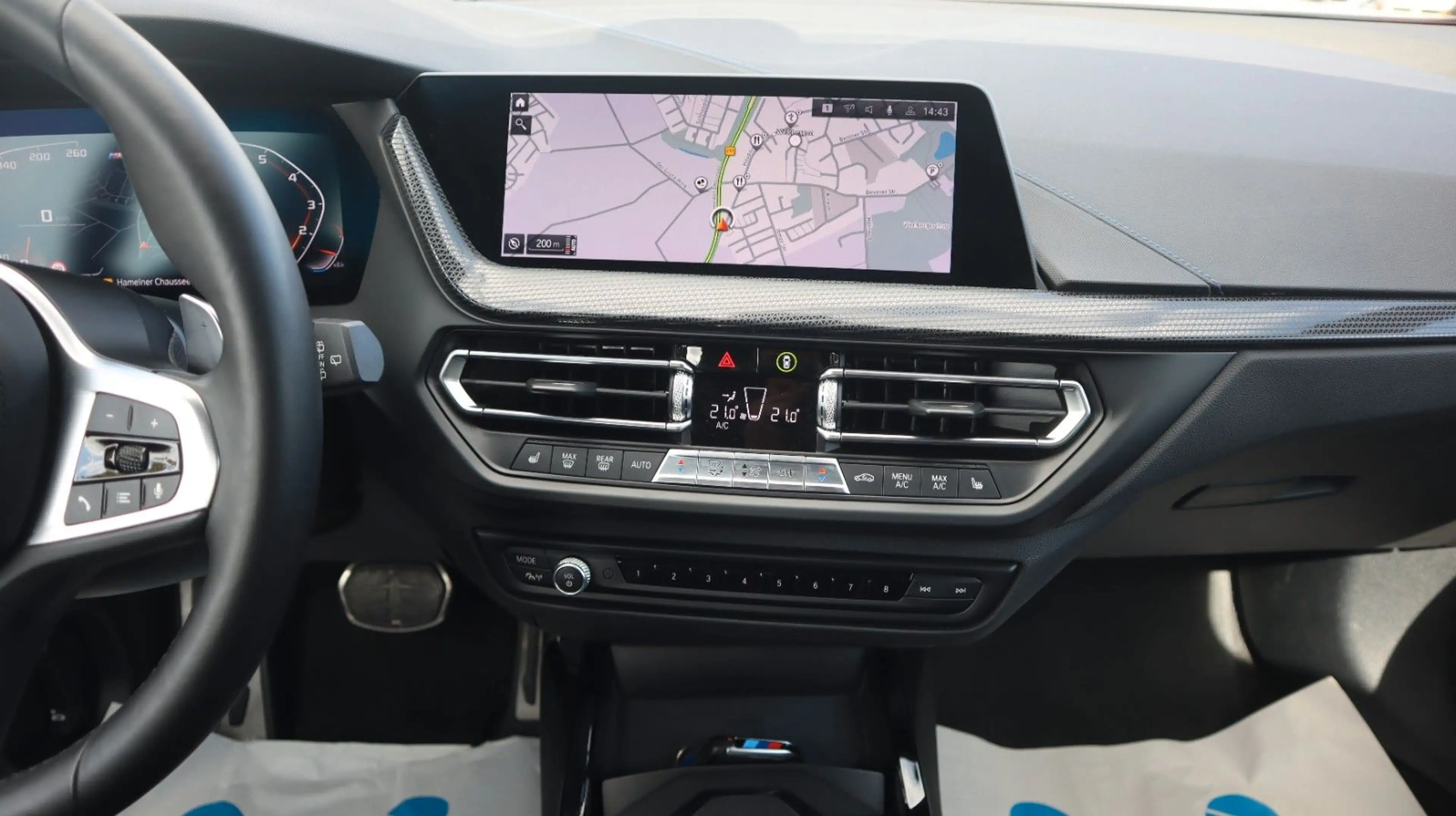 BMW 135 i xDrive Shadow HeadUp Memory CarPlay LED — photo 13