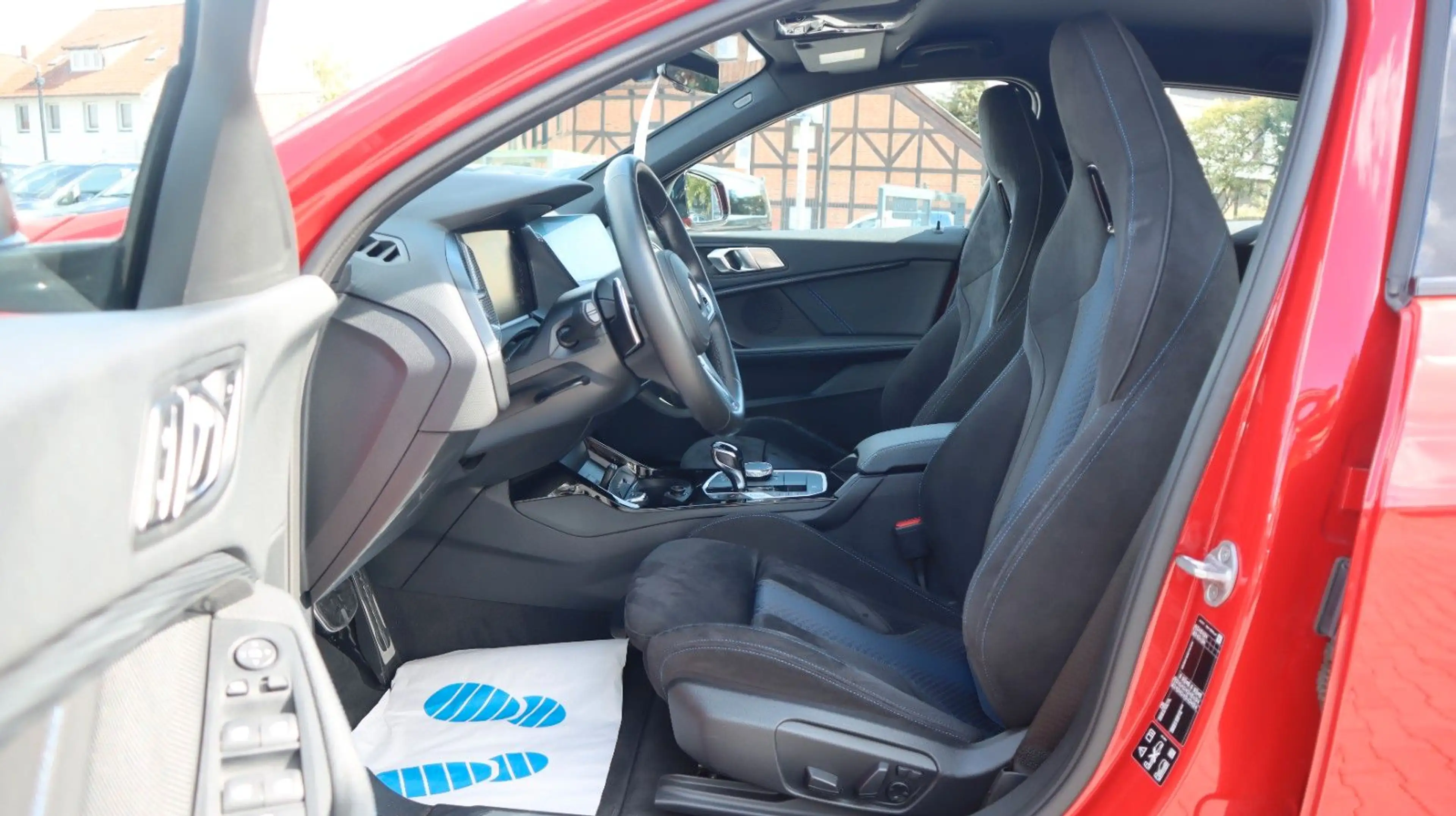 BMW 135 i xDrive Shadow HeadUp Memory CarPlay LED — photo 9