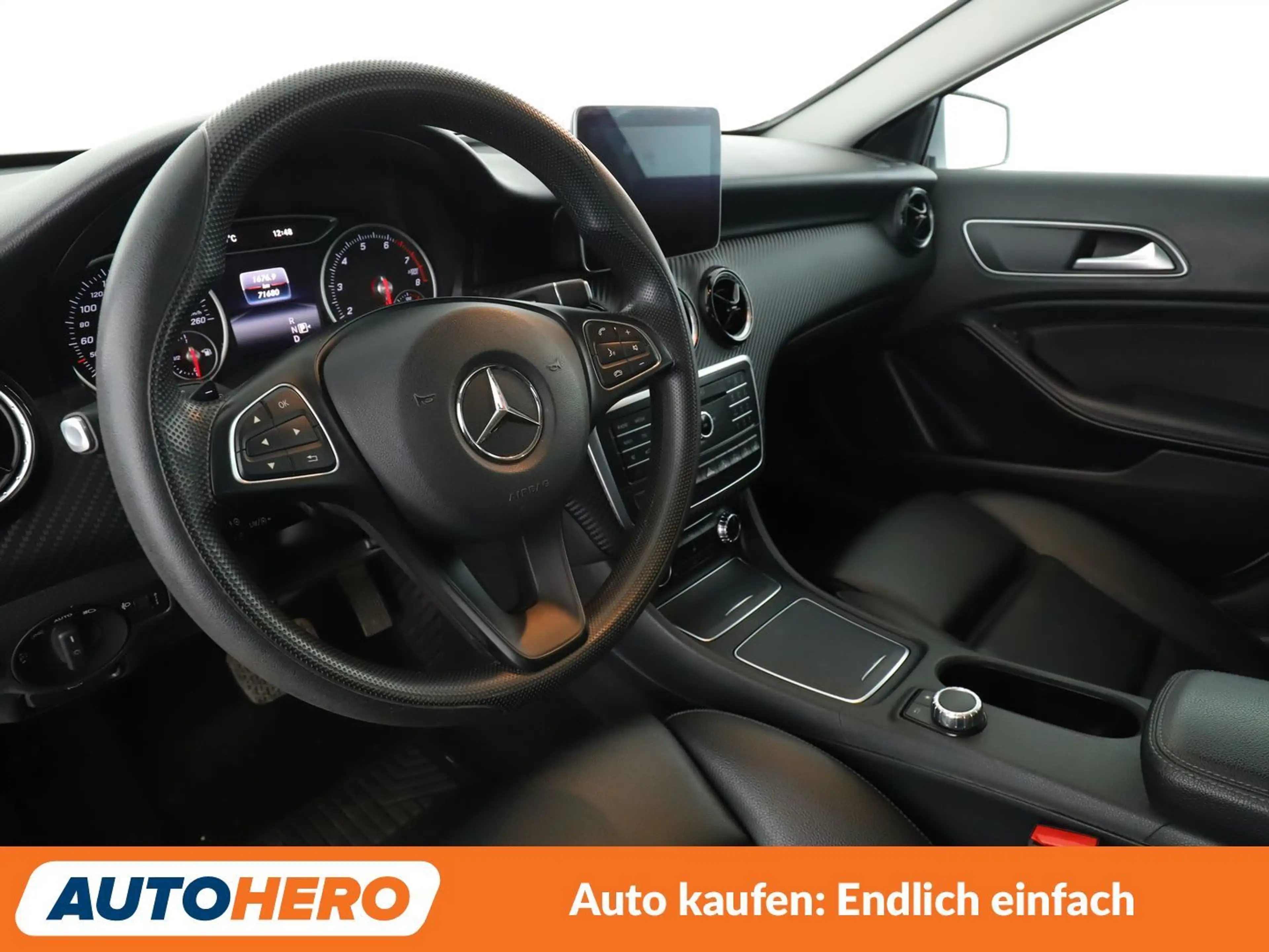 Mercedes-Benz GLA 220 4Matic Aut.*NAVI*TEMPO*CAM*PDC*SHZ*KLIMA*GARANTIE* — photo 11