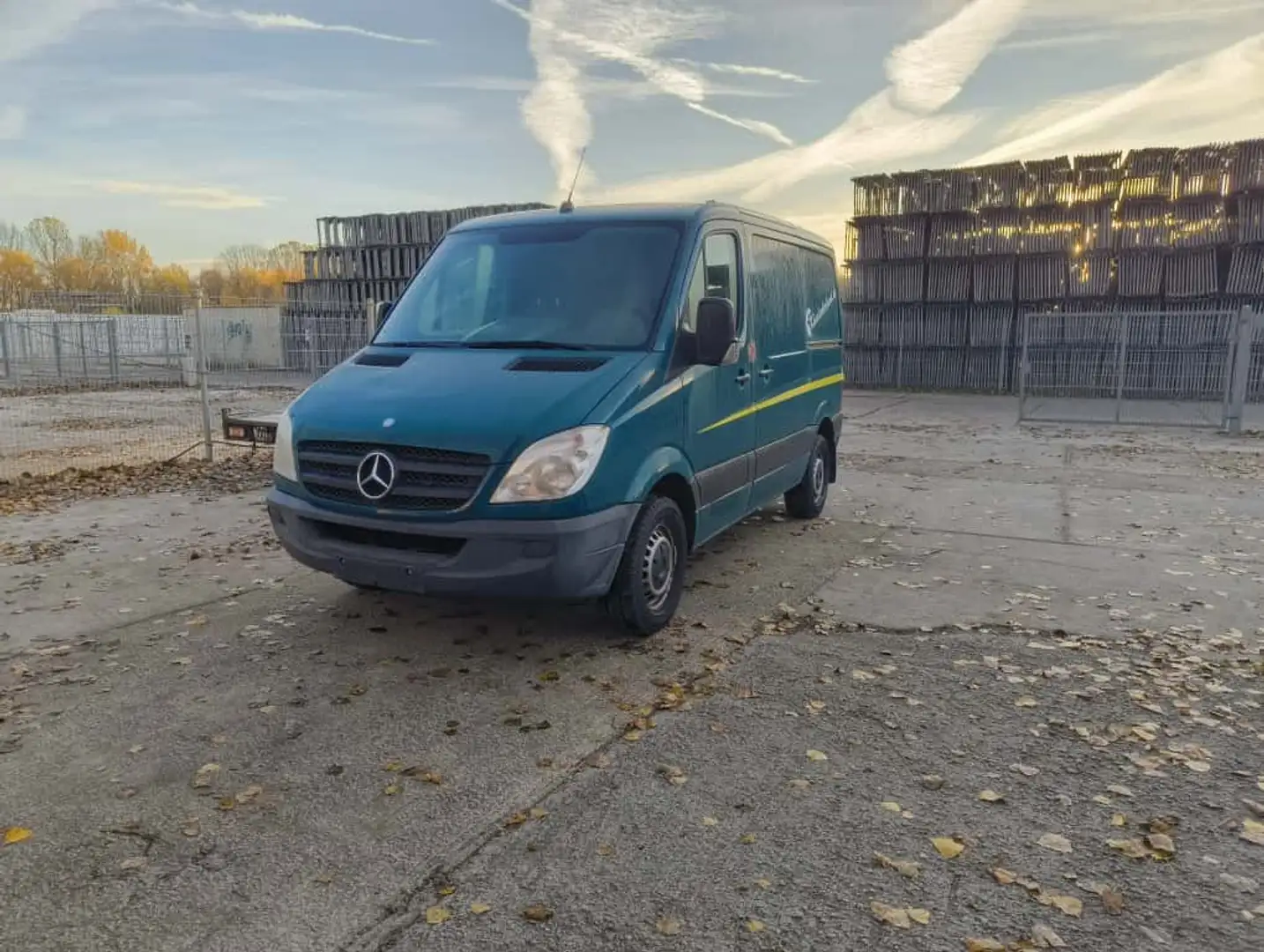 Mercedes-Benz Sprinter 310/311/313/314/316 CDI (906.631/633/635/637) Grün - 1