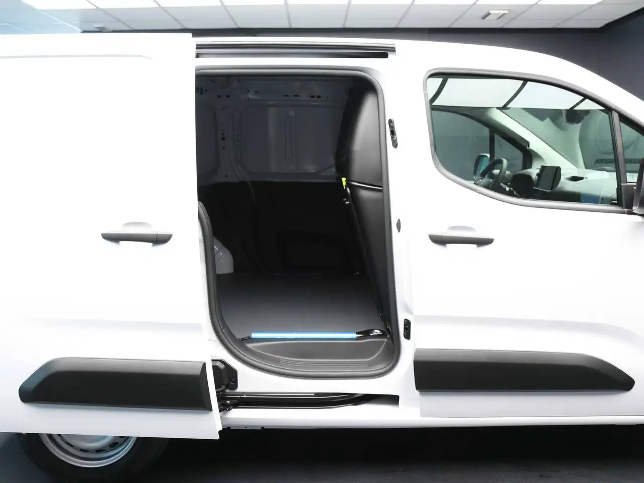Citroen Berlingo 2026 — фото 13