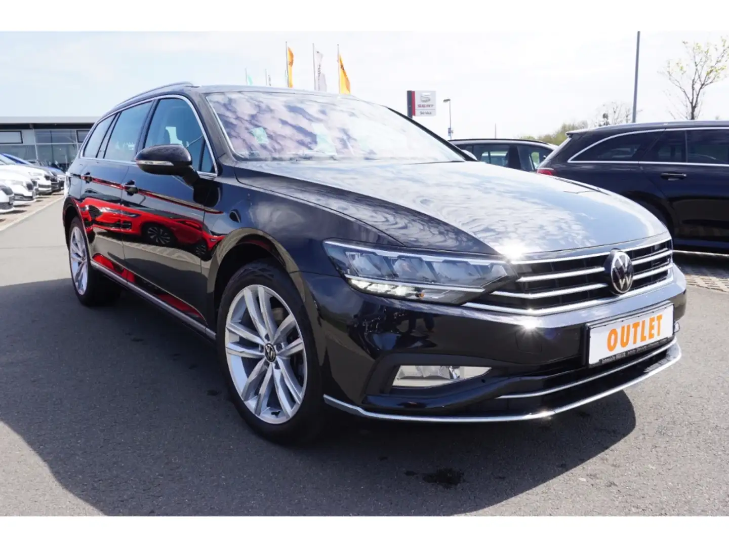 Volkswagen Passat Variant 1.5 TSI-DSG-Elegance-Navi-LED-Sihz-Abst.Tempo-EU6 Schwarz - 2