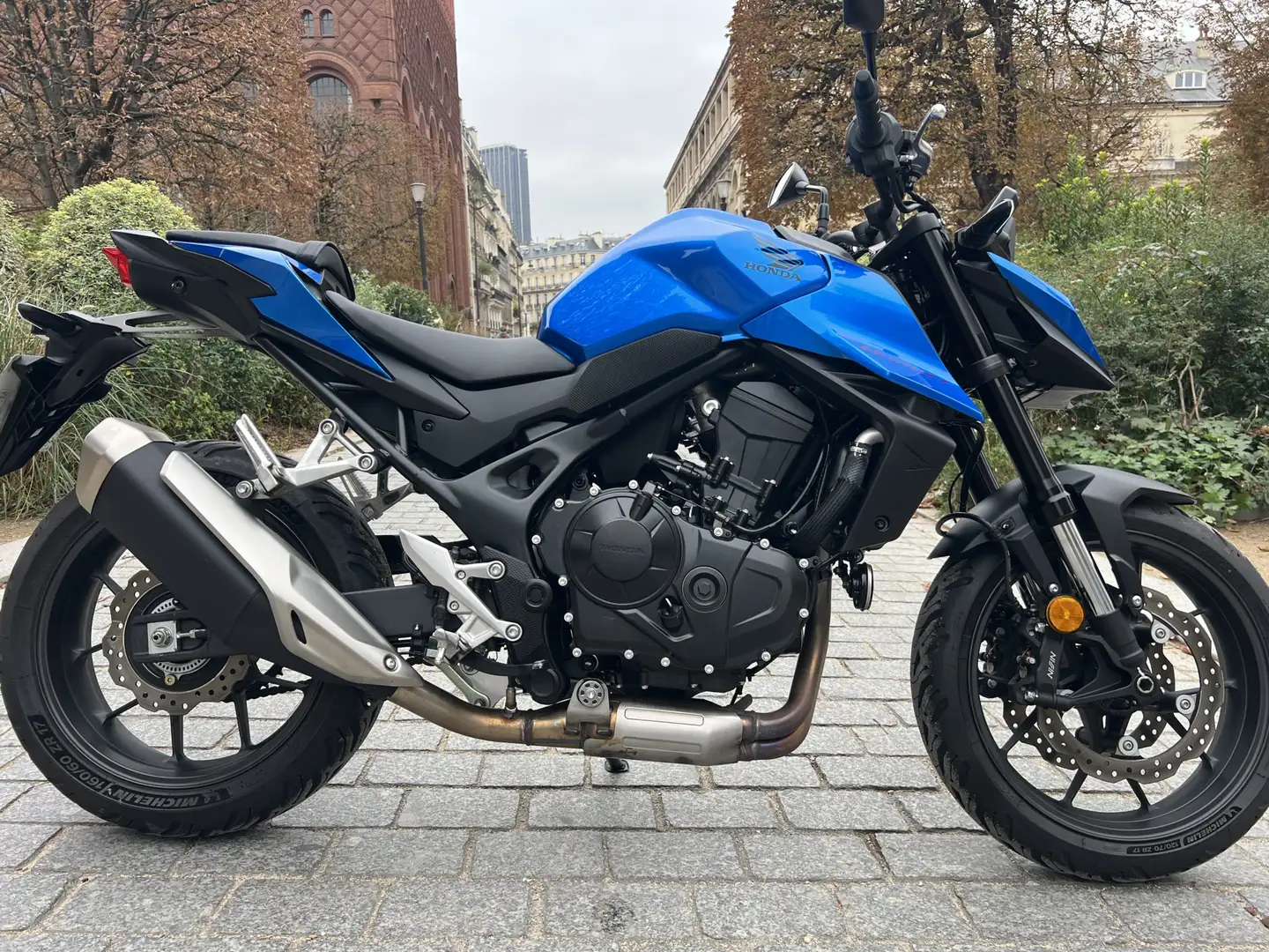 Honda Hornet Bleu - 1