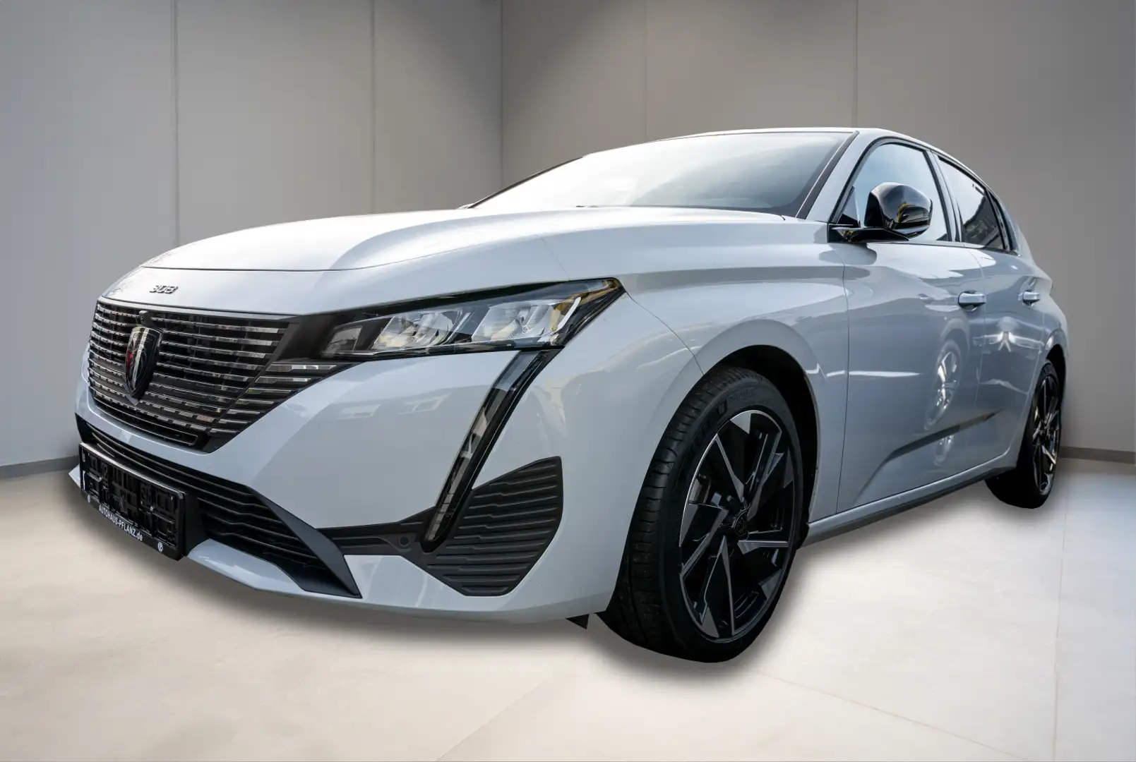 Peugeot 308 Allure Pack 1.2 PureTech 130 EAT8 Wit - 1