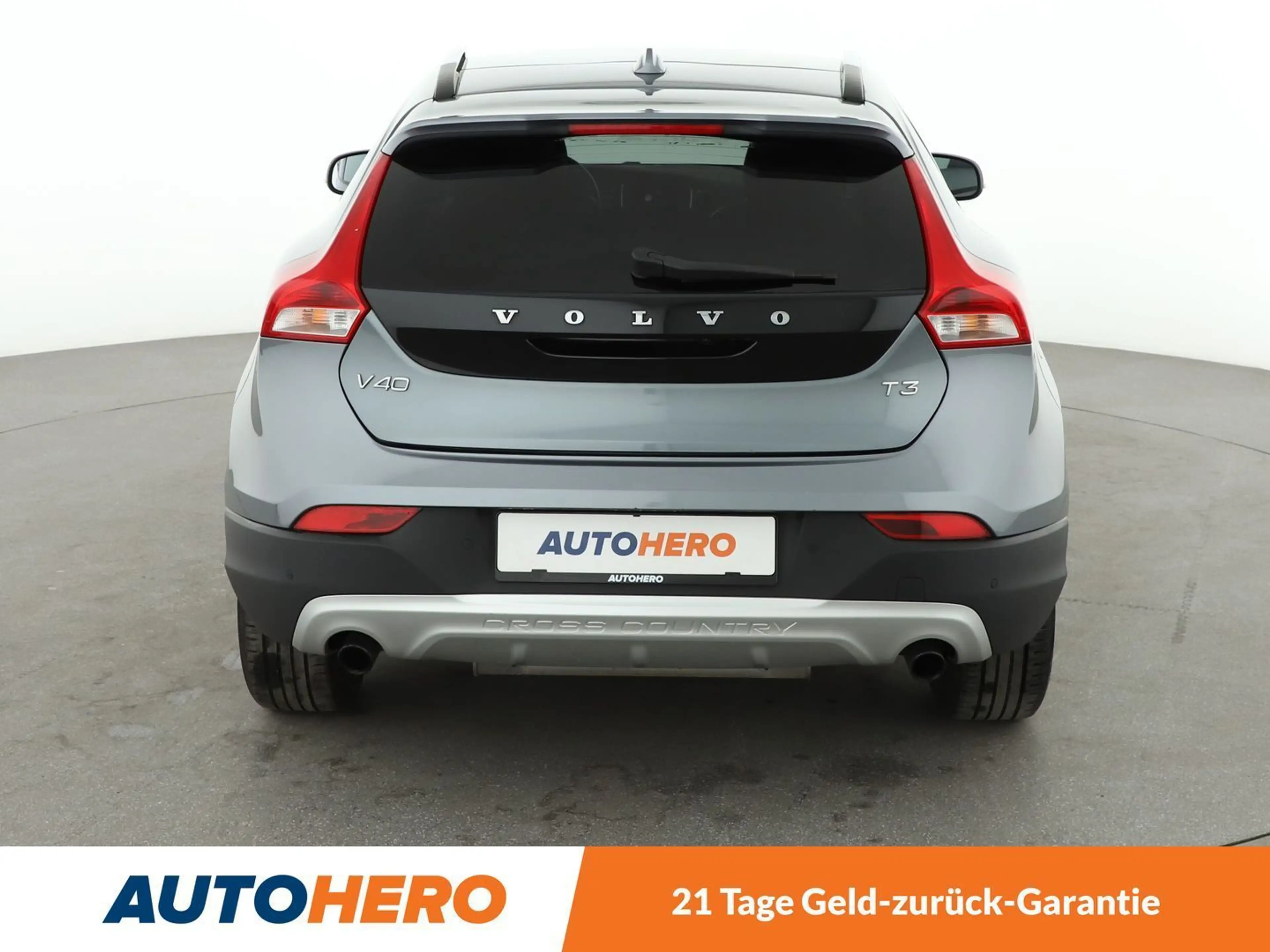 Volvo V40 Cross Country 1.5 Plus Aut*NAVI*TEMPO*PDC*SHZ*KLIMA*GARANTIE* — photo 5